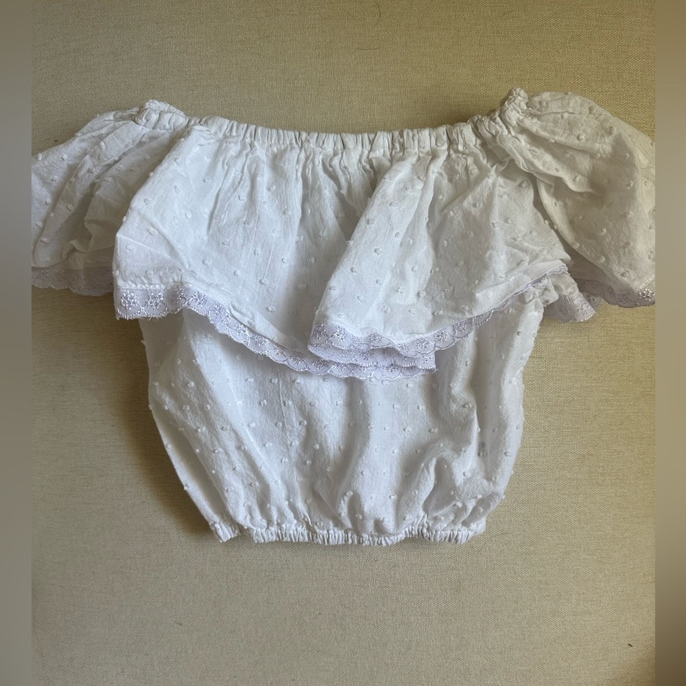 Kids Off-the-shoulder Cropped Blouse. Size 5